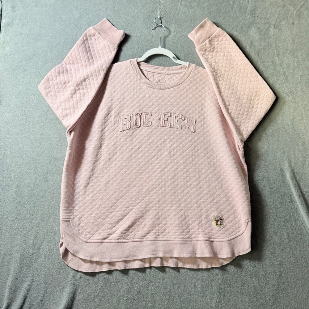 Buc-ee's Pink Quilted Pullover Sweatshirt Women XL Embroidered Logo Crew Neck